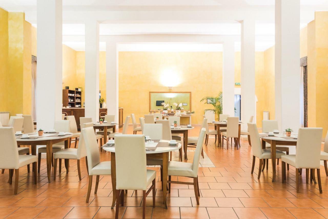Hotel San Bernardo ローマ エクステリア 写真
